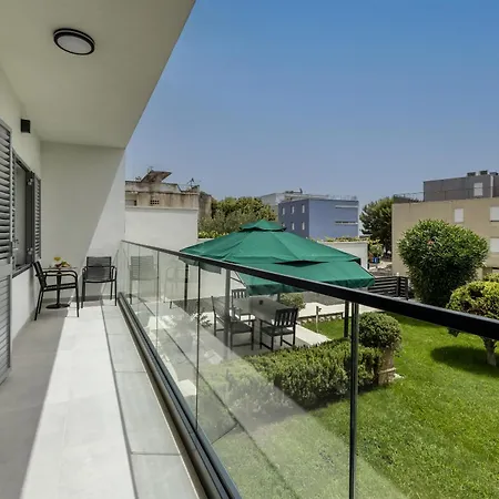 Lägenhet Lux Garden Luxury 2