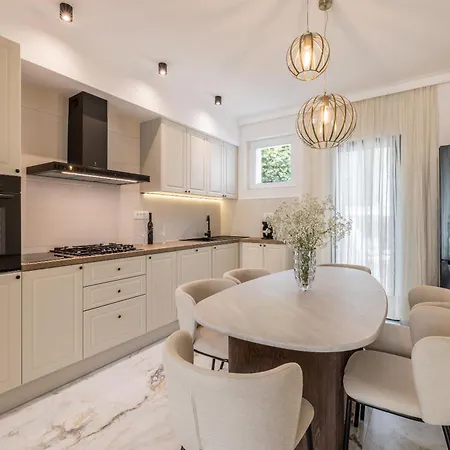 Lux Garden Luxury 2 Lägenhet