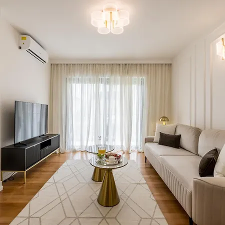 Lux Garden Luxury 2 *