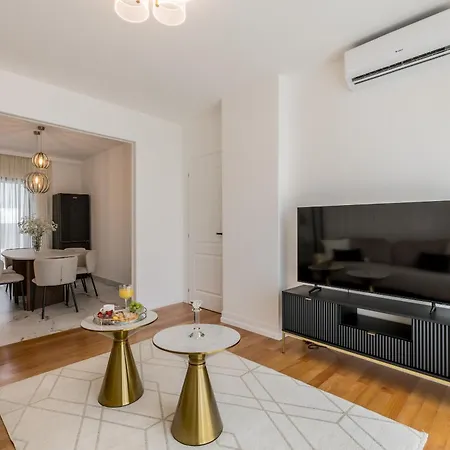 Lux Garden Luxury 2 Апартаменти Спліт