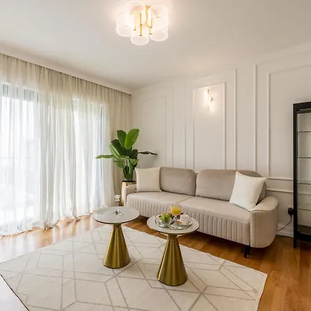 Lux Garden Luxury 2